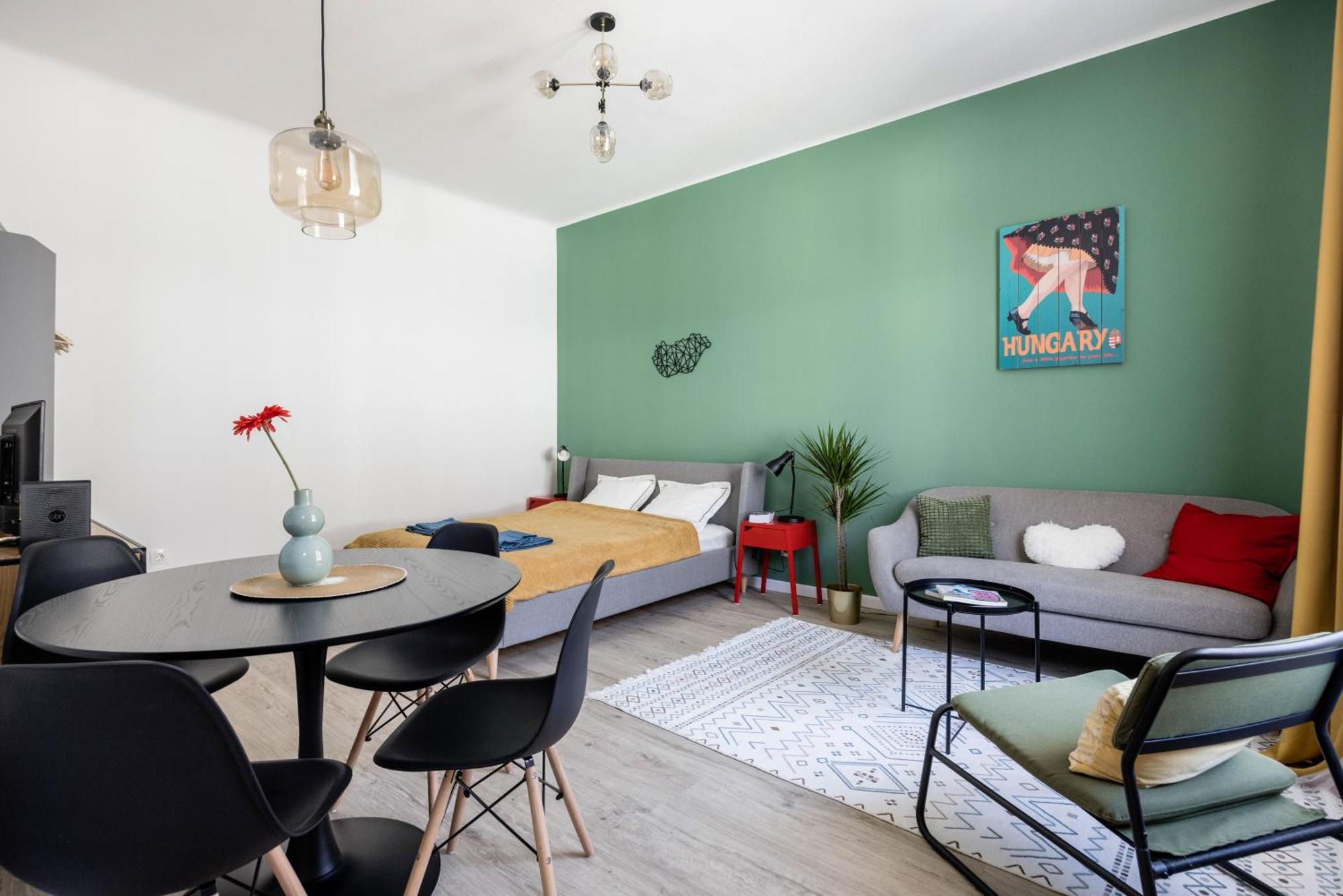 Stylish And Colourful Apartment In The City Centre 布达佩斯 外观 照片